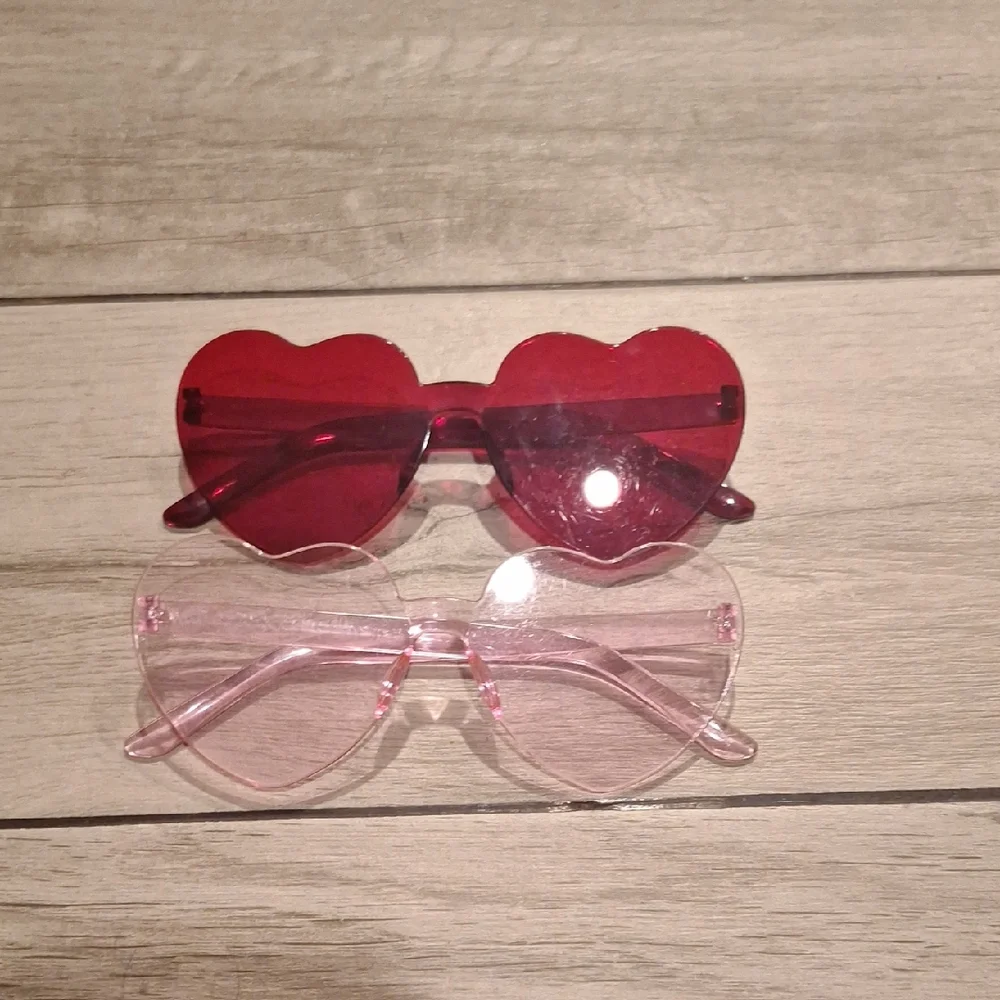 🐣Heart-Shaped Kids Sunglasses - Red and Pink🐬